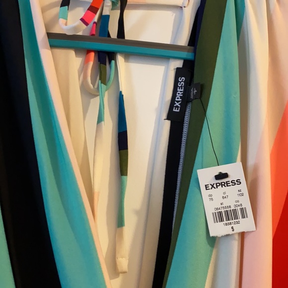 Express Striped Banded Bottom Top sz Small - Picture 3 of 5